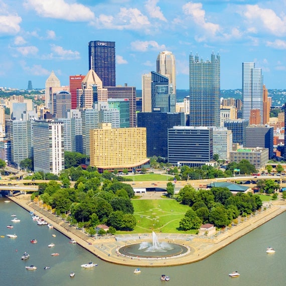 photo of downtown Pittsburgh